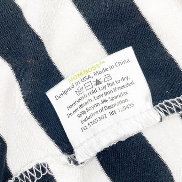 Itzy Ritzy 4-in-1 Nursing Cover, Car Seat Cover, Shopping Cart Cover & Scarf - Picture 5 of 6